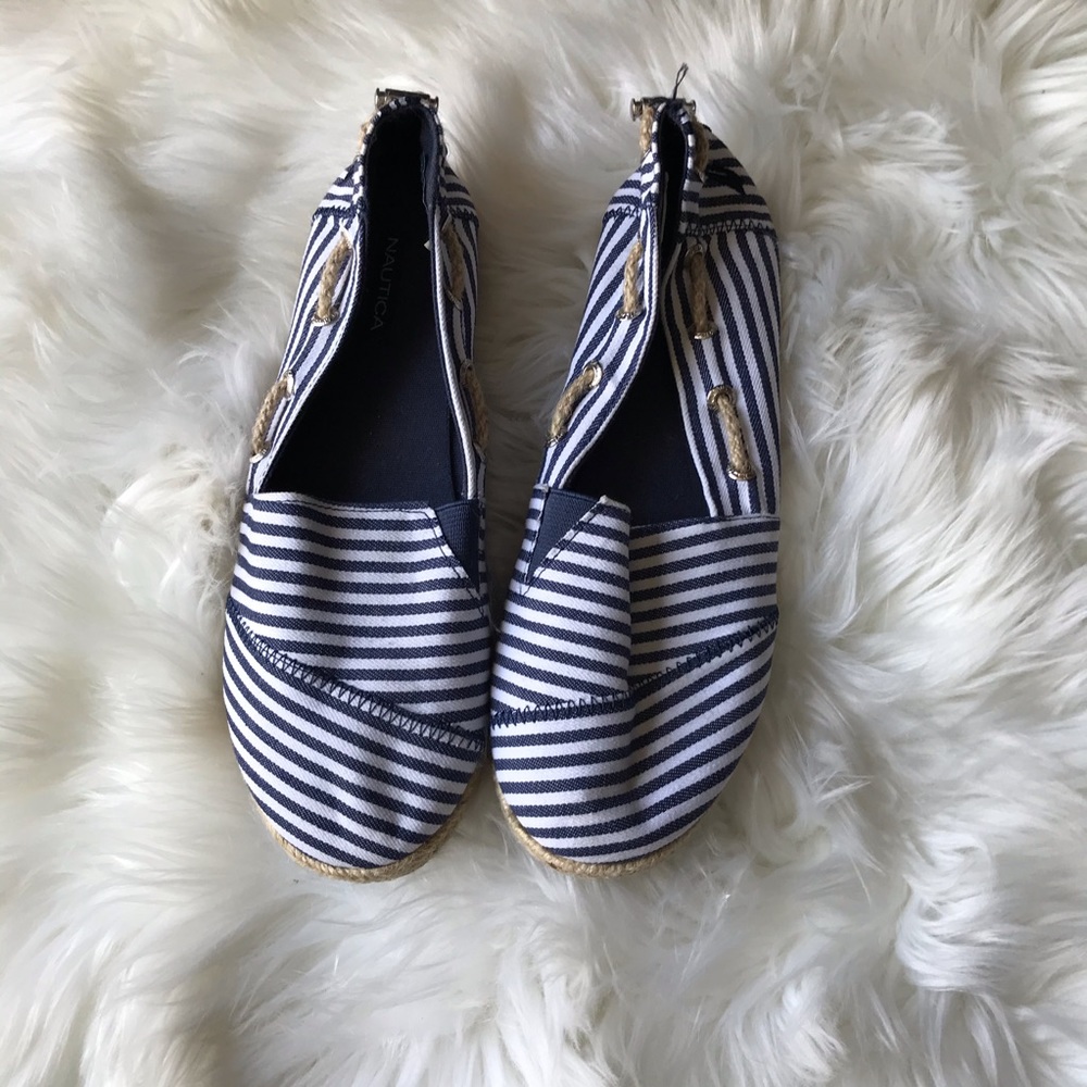 NaUTICA ESPADRILLES SZ 7